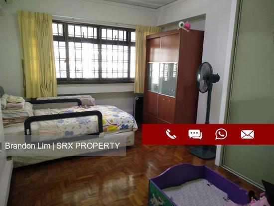 Blk 299 Bukit Batok Street 22 (Bukit Batok), HDB Executive #205813611